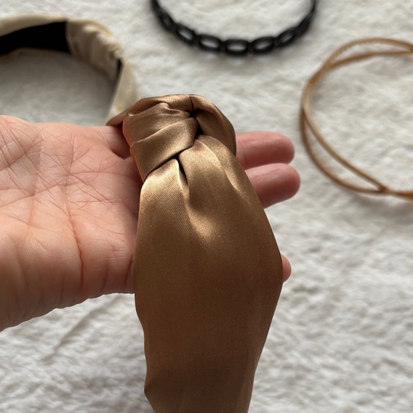 Stylish Women's 5 Headband Set - Brown, Tan, Black - Picture 4 of 5